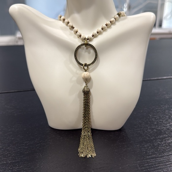 Statement Necklace - Picture 4 of 9